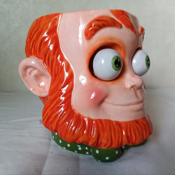 Department 56 ceramic googly eyed leprechaun mug - Picture 6 of 11
